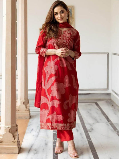 Floral Printed Thread Work Straight Kurta with Trousers & Dupatta